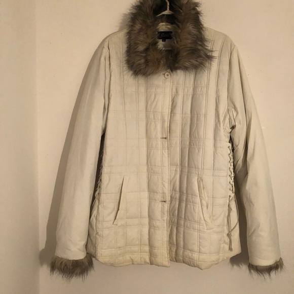 Coat - Picture 2 of 5